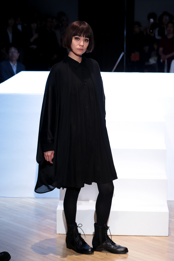 http://www.fashionsnap.com/collection/limi-feu/2015-16aw/gallery/index39.php