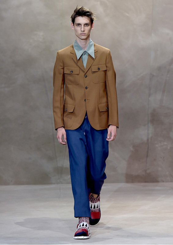 http://www.fashionsnap.com/collection/marni/mens/2016ss/gallery/index3.php