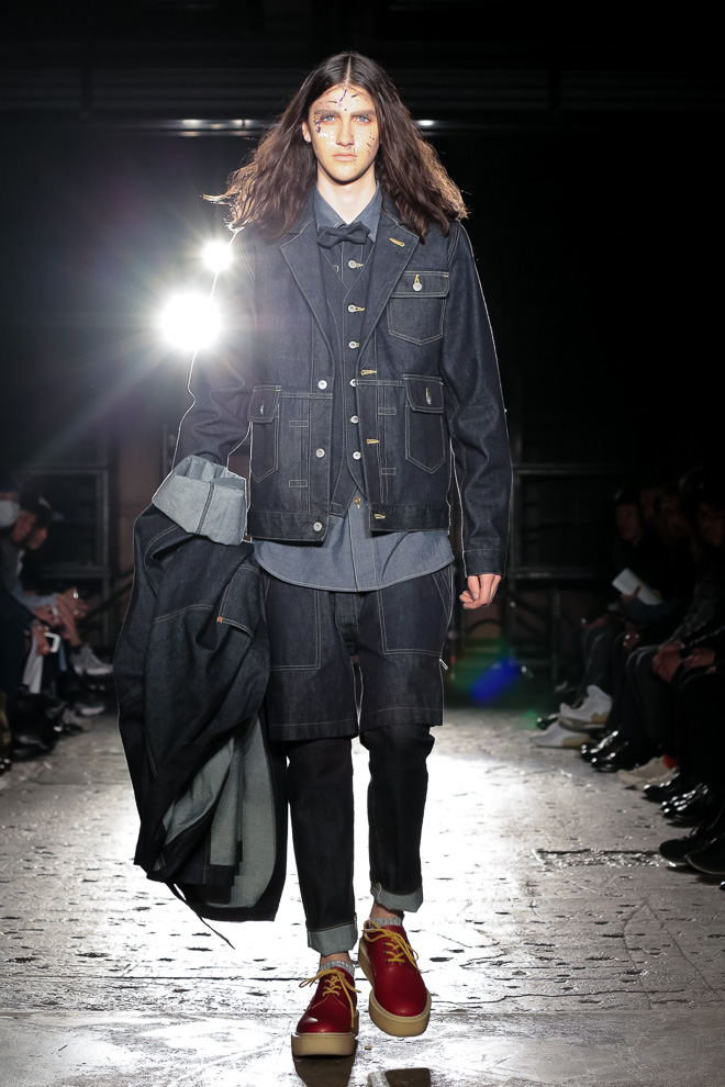 http://www.fashionsnap.com/collection/comme-des-garcons/ganryu/2016-17aw/gallery/
